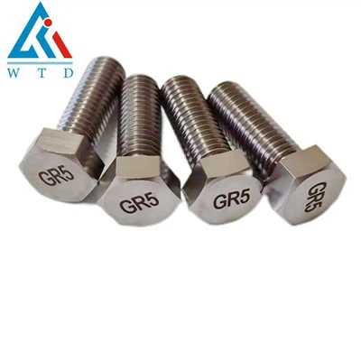 Titanium zeskantkopbouten